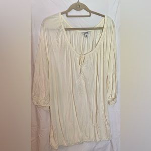 Old Navy blouse with embroidery, NWOT